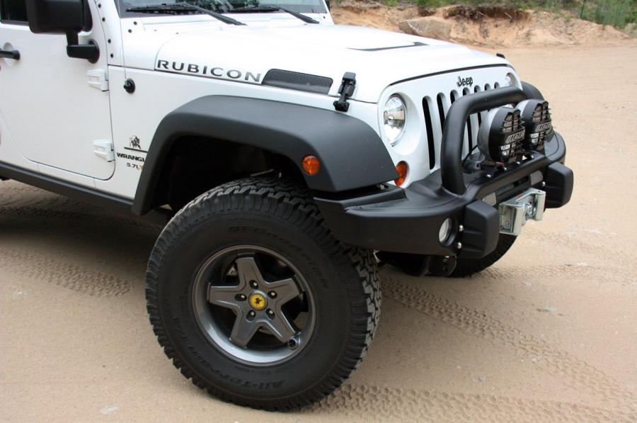  Jeep Wrangler Hemi AEV 2011 года  (фото 28 из 58)